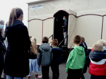 Le LoupGarou Théâtre à l’Ecole Saint-Exupéry